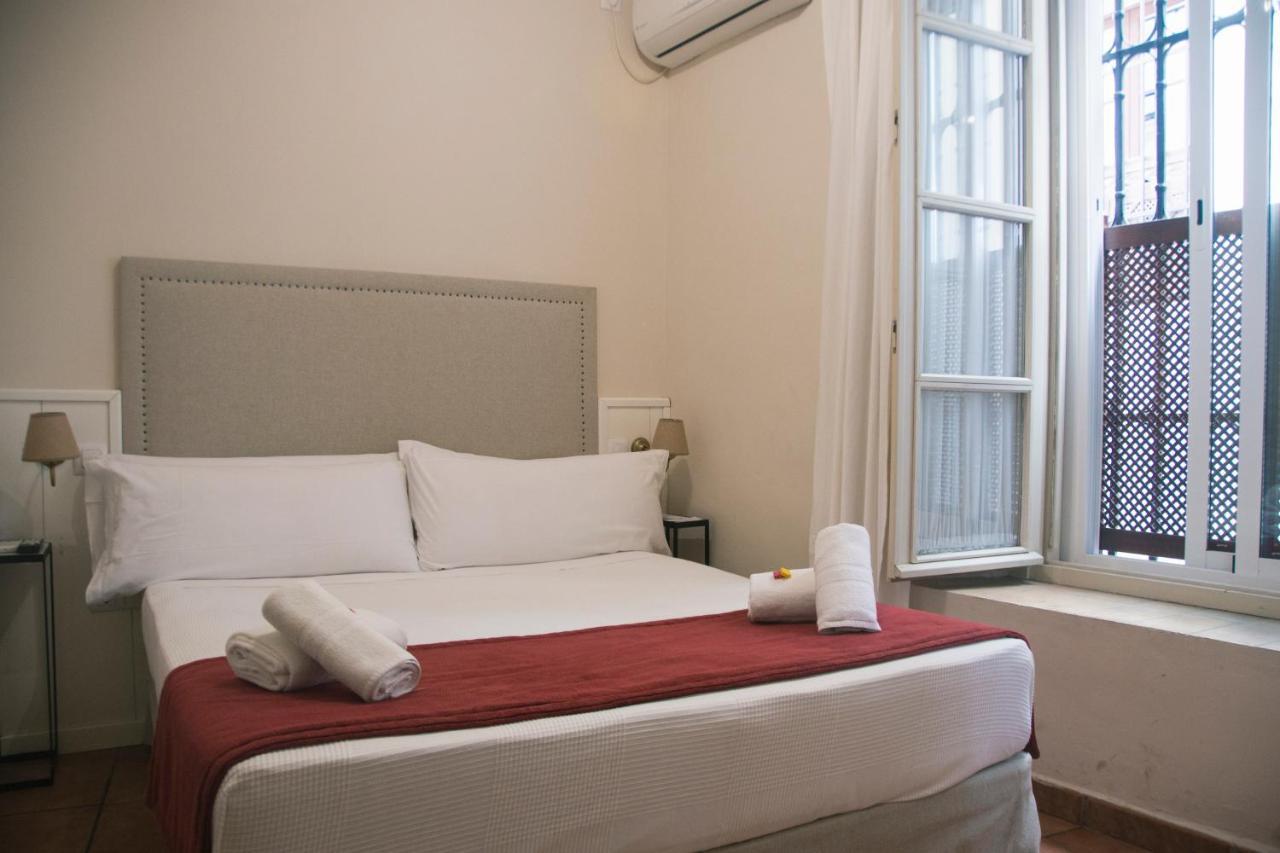 Hostal Callejon Del Agua Севілья Екстер'єр фото