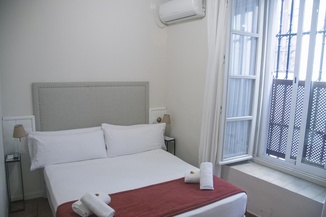Hostal Callejon Del Agua Севілья Екстер'єр фото