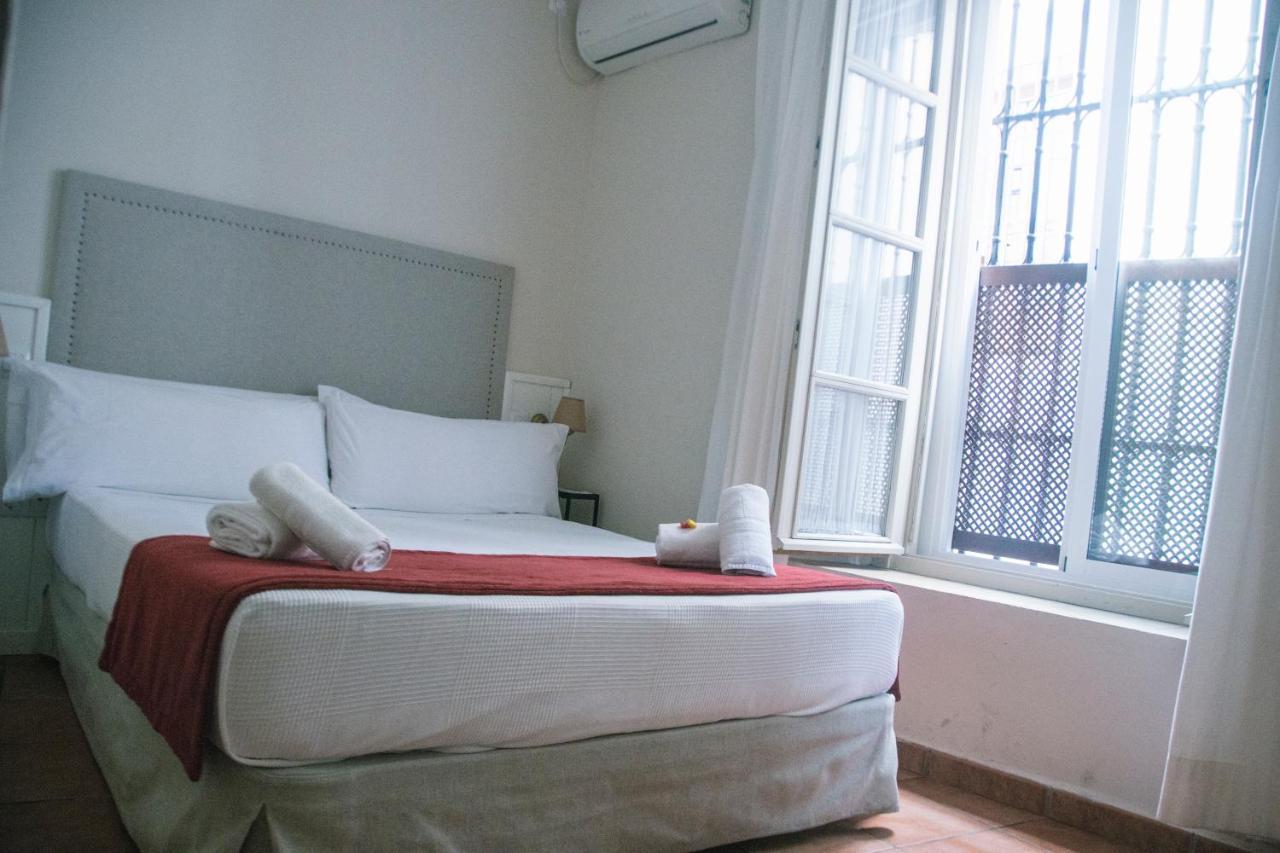 Hostal Callejon Del Agua Севілья Екстер'єр фото