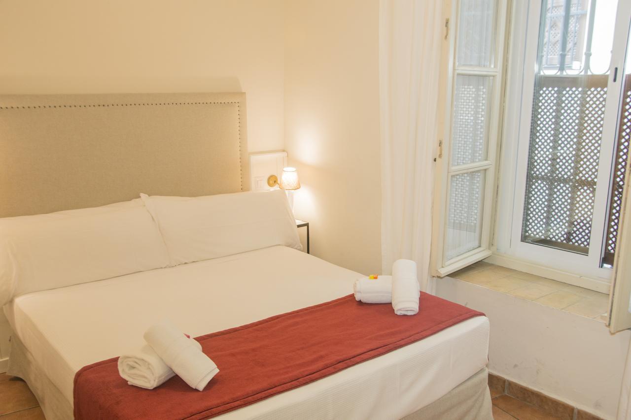 Hostal Callejon Del Agua Севілья Екстер'єр фото